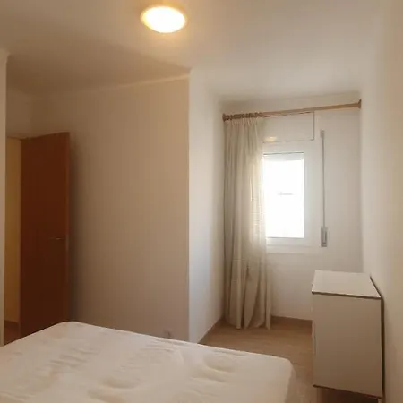 Apartament Garbi *